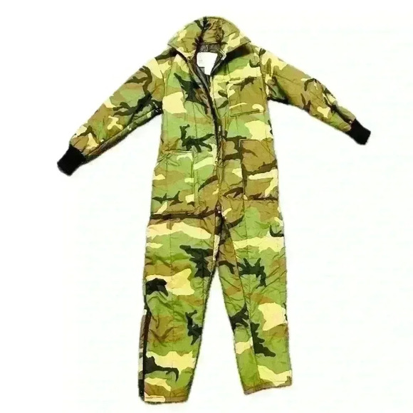 Highland Mills Camo Long Sleeve
Coverall Boy's Medium - Picture 1 of 9